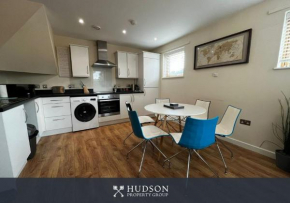 Three Bedroom Townhouse with Parking